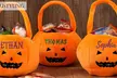 Gepersonaliseerd halloweenmandje om langs de deuren te gaan en snoep op te halen - Image 3