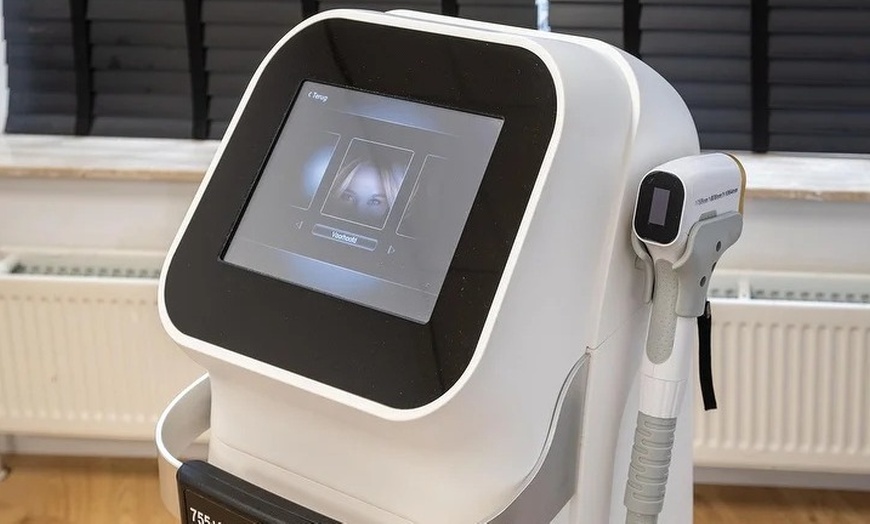 Image 4: Boost je look: browlift, wimperlift of verwenpakket in Amsterdam