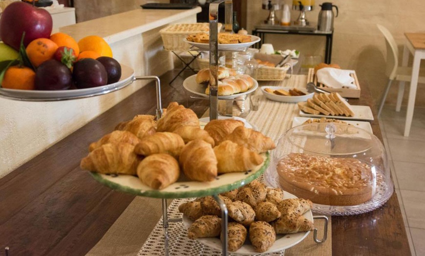 Image 11: Matera: soggiorno di 1 o 2 notti con colazione e tour dei Sassi