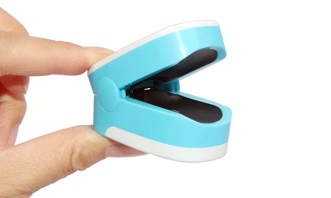 OLED Pulse Rate and SpO2 Fingertip Monitor - Second Medium