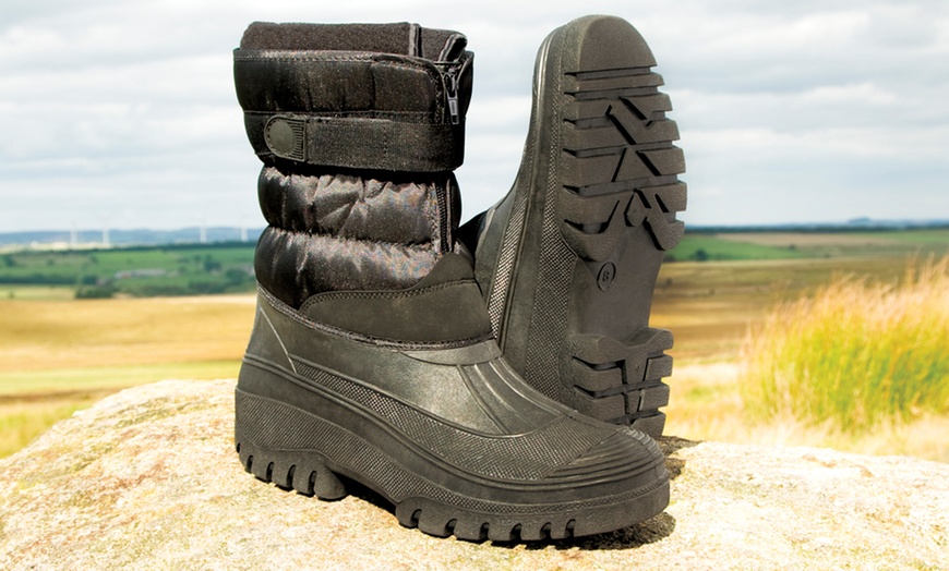 Image 4: Unisex Waterproof Boots