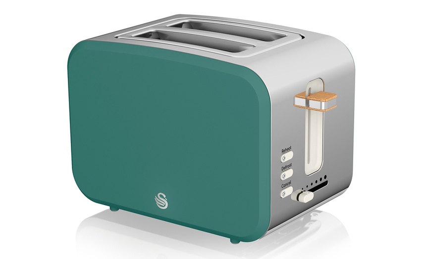 Image 5: Swan Nordic Kettle and Toaster
