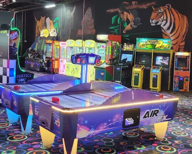 All-Access Wristbands Weekdays and Ten Attractions Weekend Pass