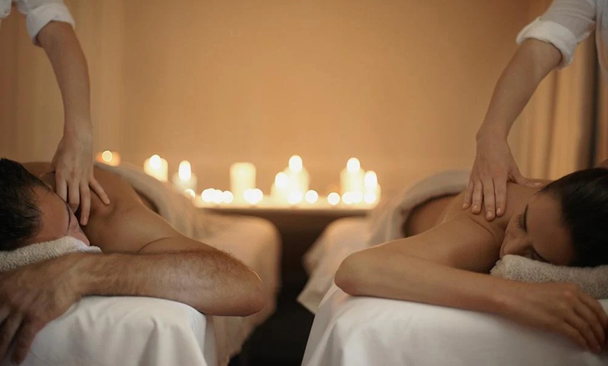 Image 1: Massage relaxant aux huiles avec Douce Soeur