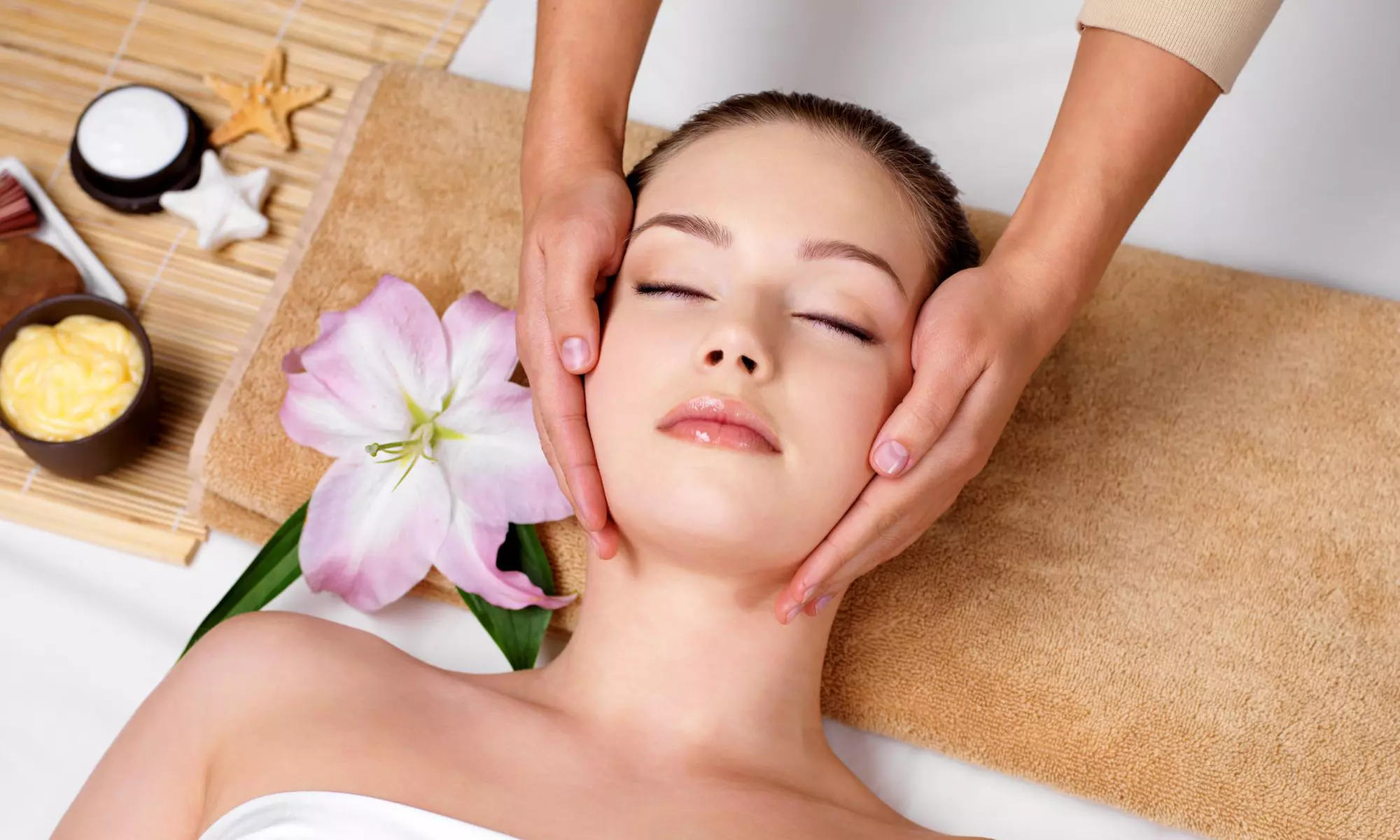 Anti-Aging, Skin-Brightening, or Organic Facial at Top Notch Waxing (Up to 50% Off) - Primary Image