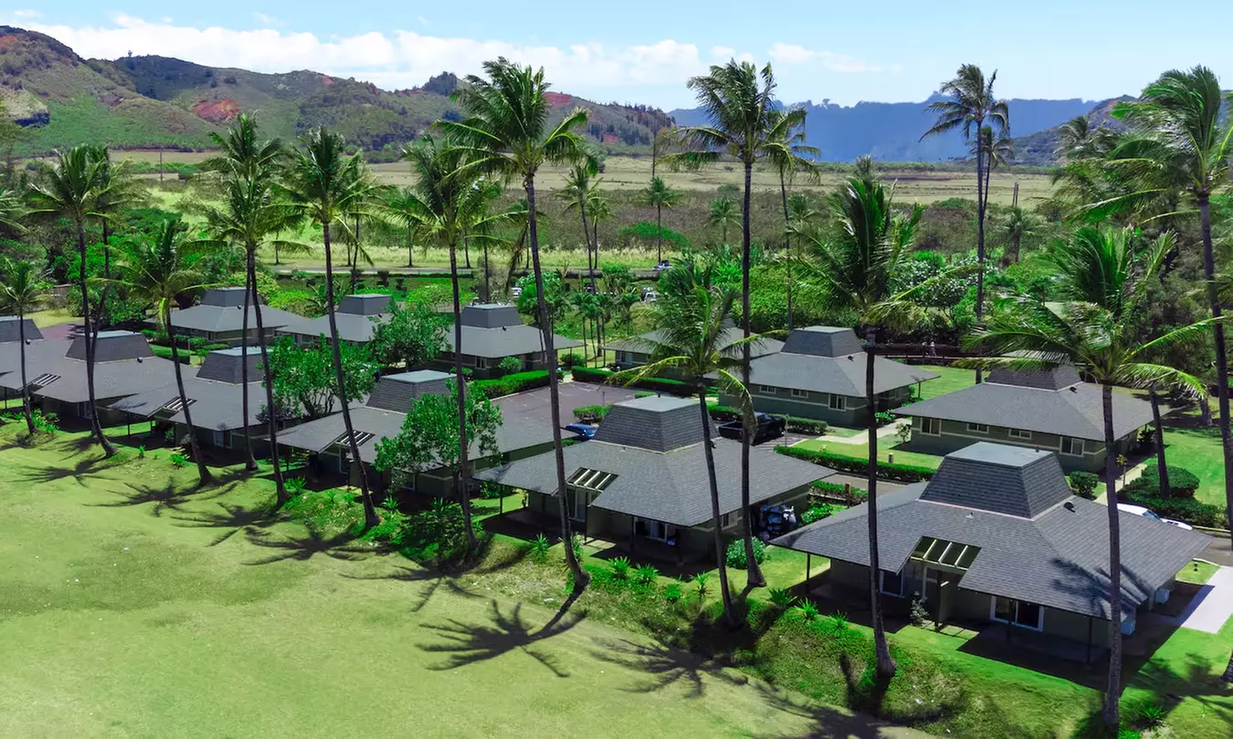 Stunning ocean views overlooking Wailua Bay!