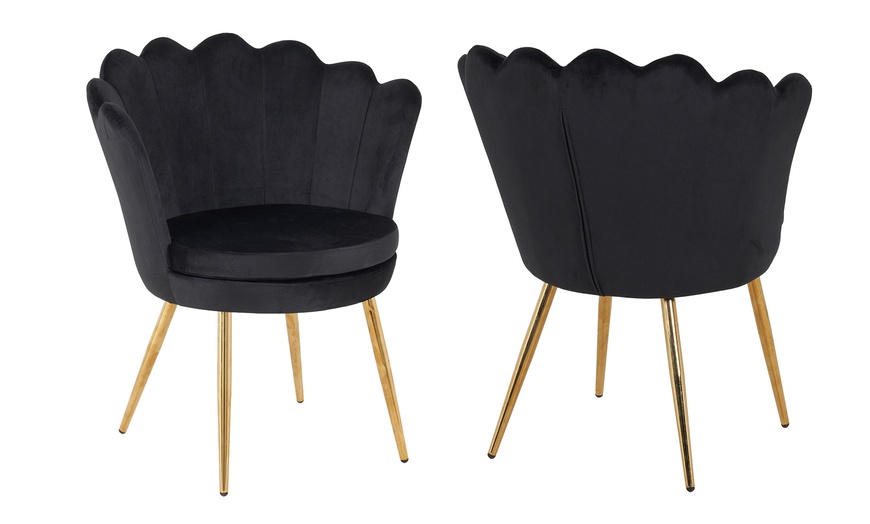 Image 18: Fauteuil design Maddina avec pieds dorés