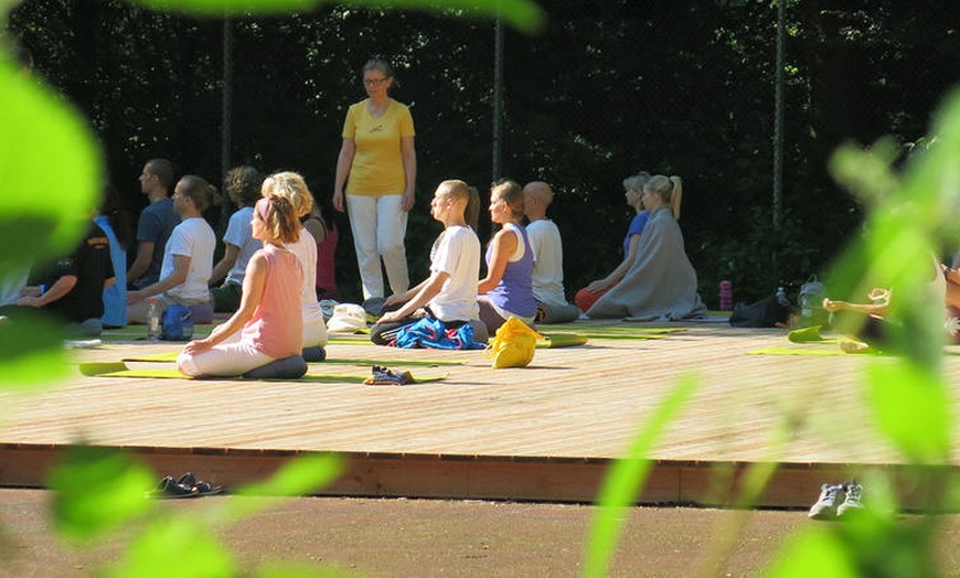 Image 1: Teutoburger Wald: 4 Nächte mit Verpflegung und Yoga-Seminar