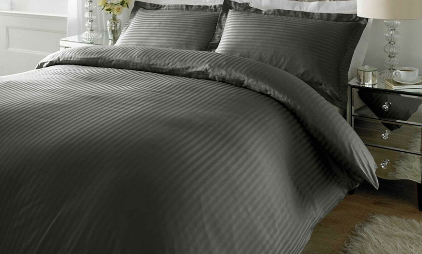 Image 11: Pure Cotton 300TC Hotel-Quality Bed Linen