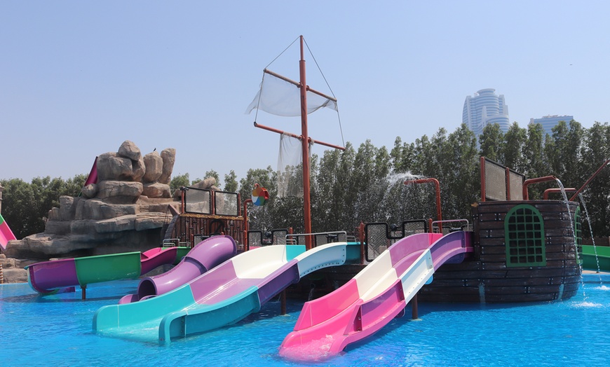 Image 3: Al Montazah Pearls Kingdom Water Park