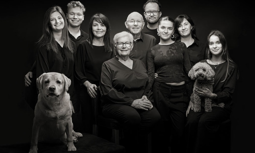 Image 3: Pour l'éternité : séance photo de groupe pro pour 15 pers. max.