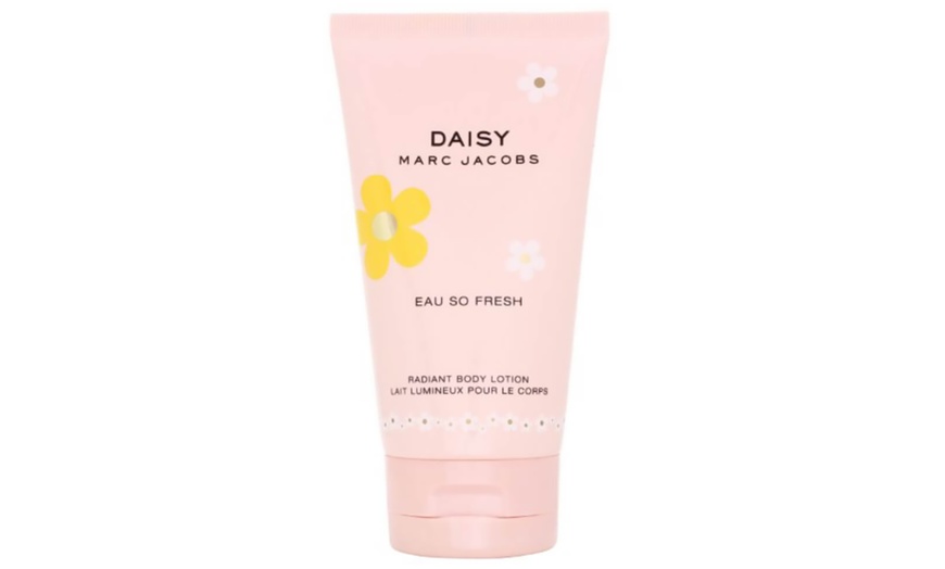 Image 1: Marc Jacobs Daisy Body Lotion