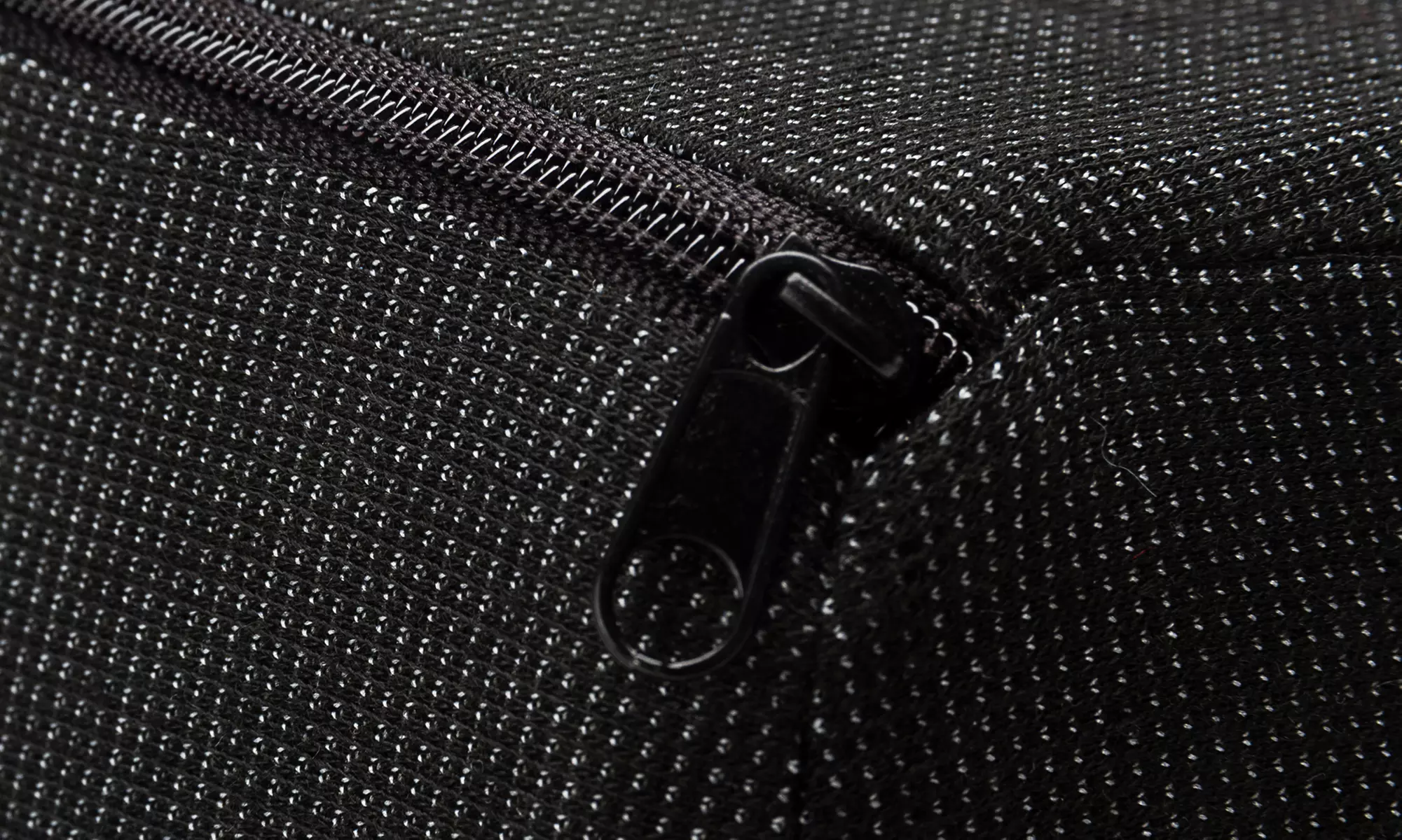 Almohada viscoelástica lumbar ergonómica de Pikolin Home con funda con cremallera - Second Medium