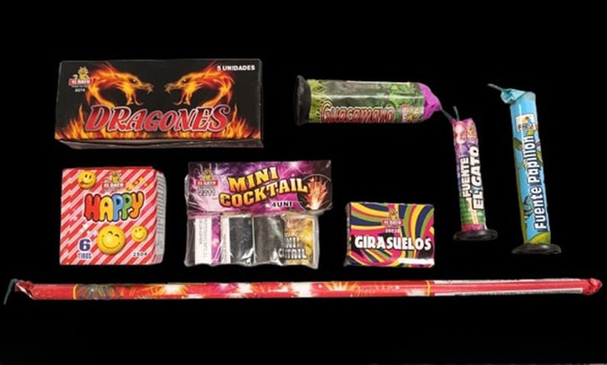 Image 2: Pack de petardos variados: Infantil, Color, Mega bang o cohetes
