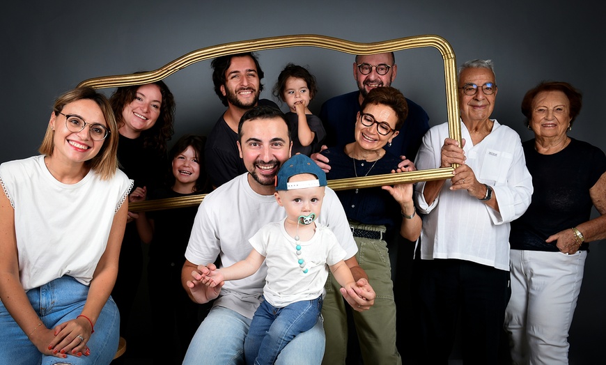 Image 2: 1 portrait de famille dans 1 studio photo avec Mon portrait de famille