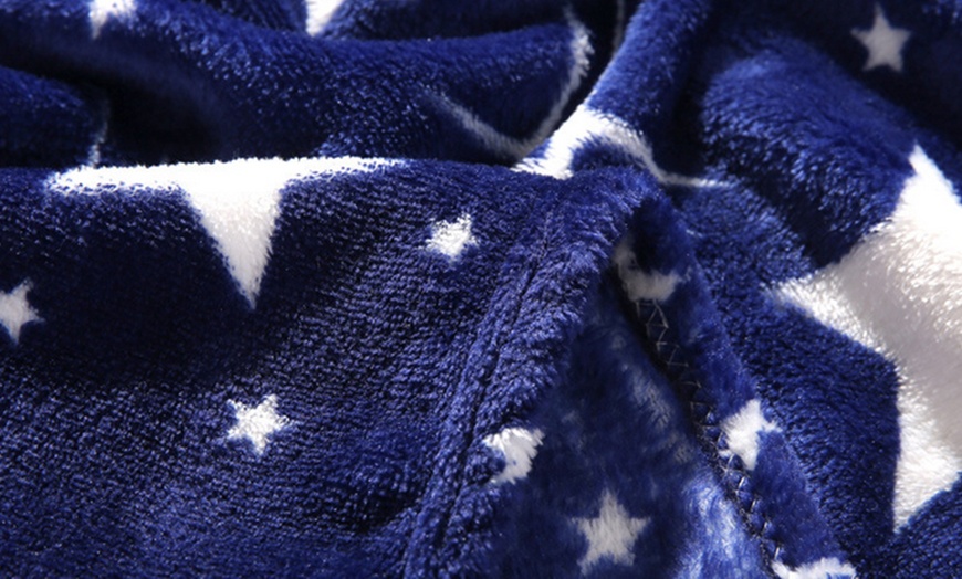 Image 6: Starry Night Sleeping Blanket