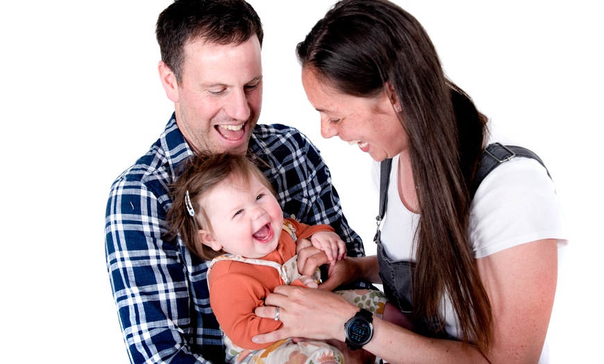 Image 5: Family Photoshoot with Prints