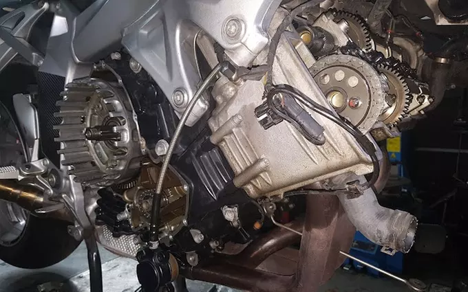 Cambio de aceite y revisión para motos en SP Bikes