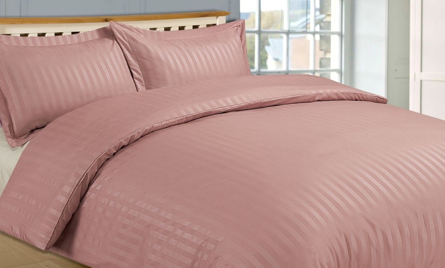 Image 4: Hotel Stripe Duvet Set