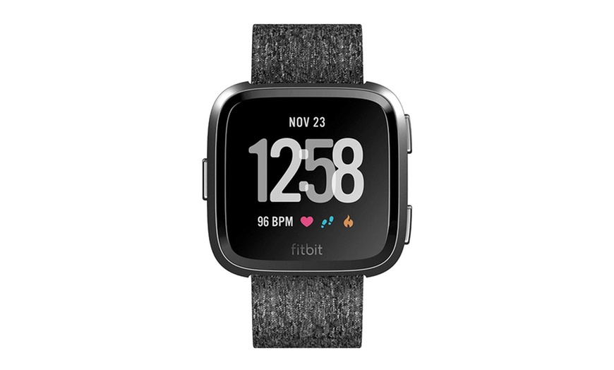 Image 7: Fitbit Versa Special Edition