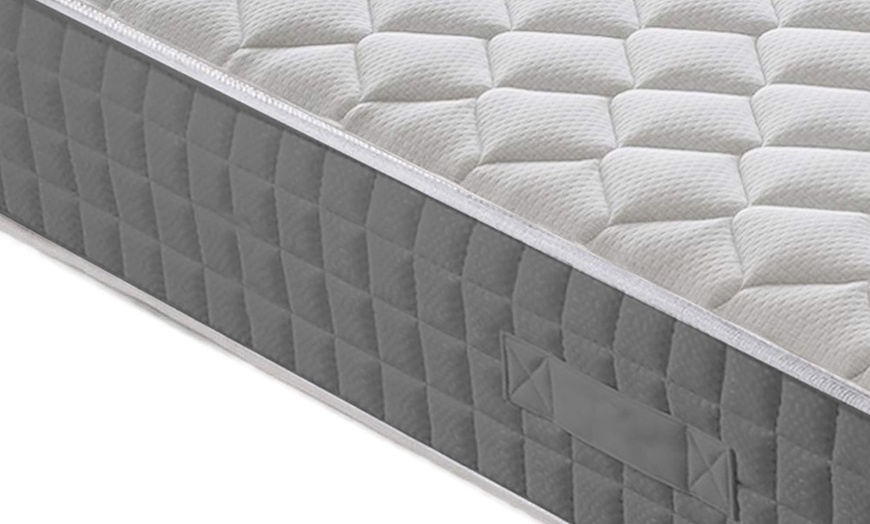 Image 4: Pocket and Memory Foam Mattress