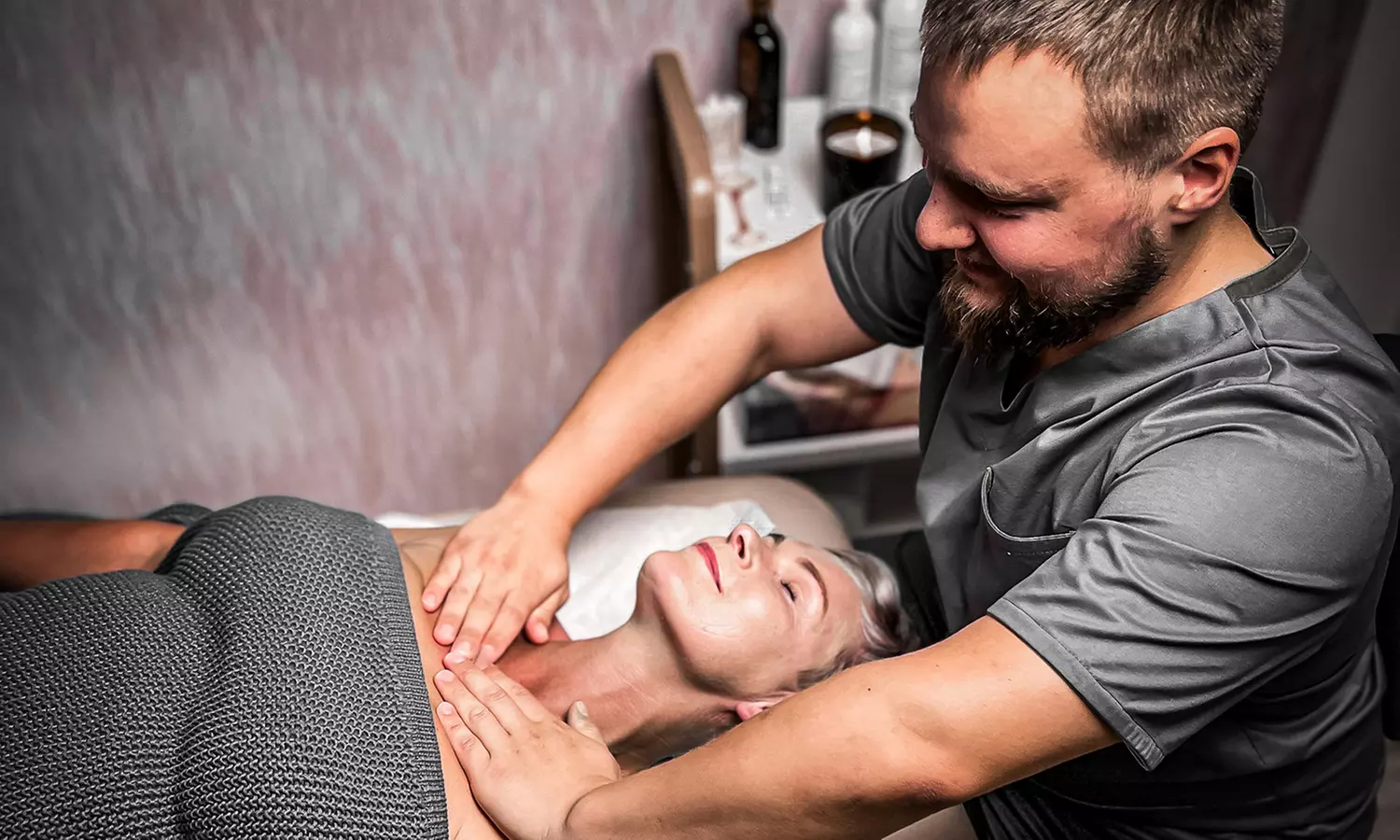 Japoński masaż twarzy Kobido i więcej w Beautifyme Gabinet Masażu Estetycznego (do -35%) - Primary Image