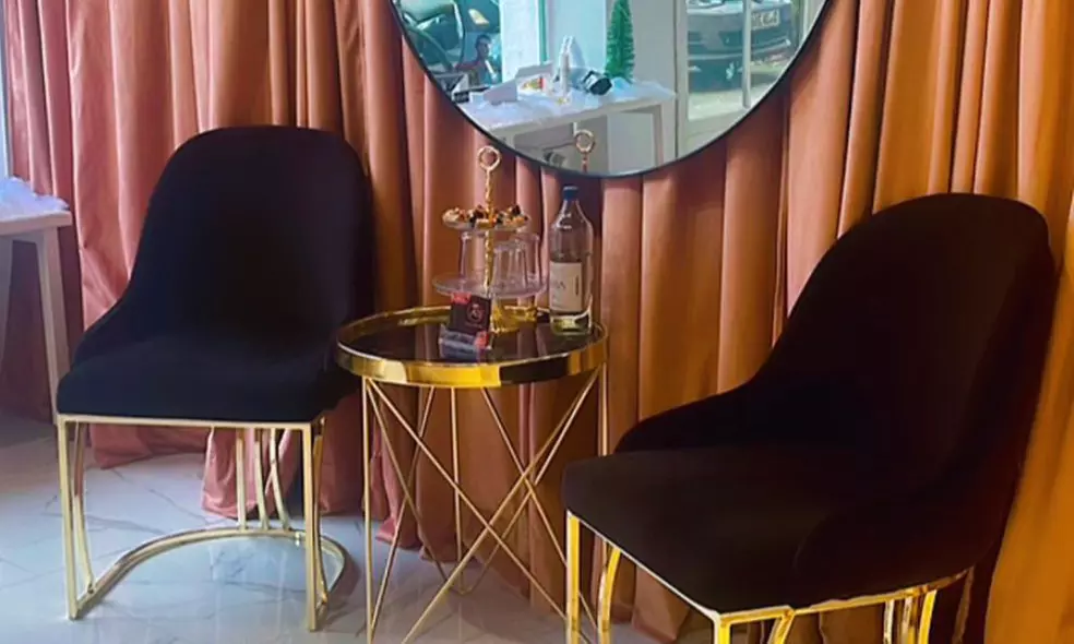 Wimpernverlängerung (Neuset) in der 1:1-/Volumen-Technik für 1 Person