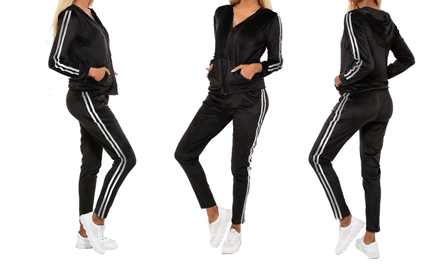 Image 3: Women's Two-Piece Velour Tracksuit