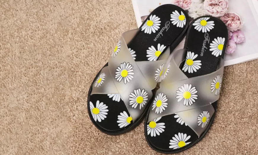 Image 3: Paire de sandales avec motifs à fleurs