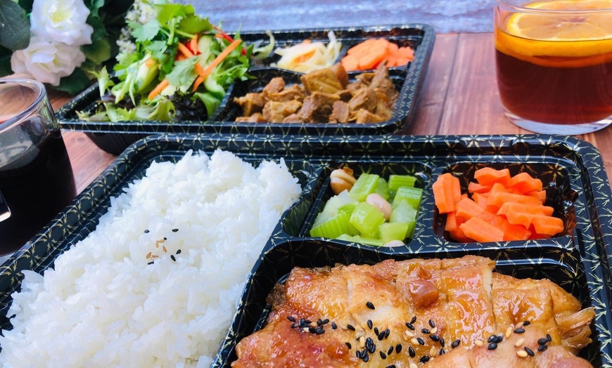 Image 3: Takeaway Bento Box with Drink