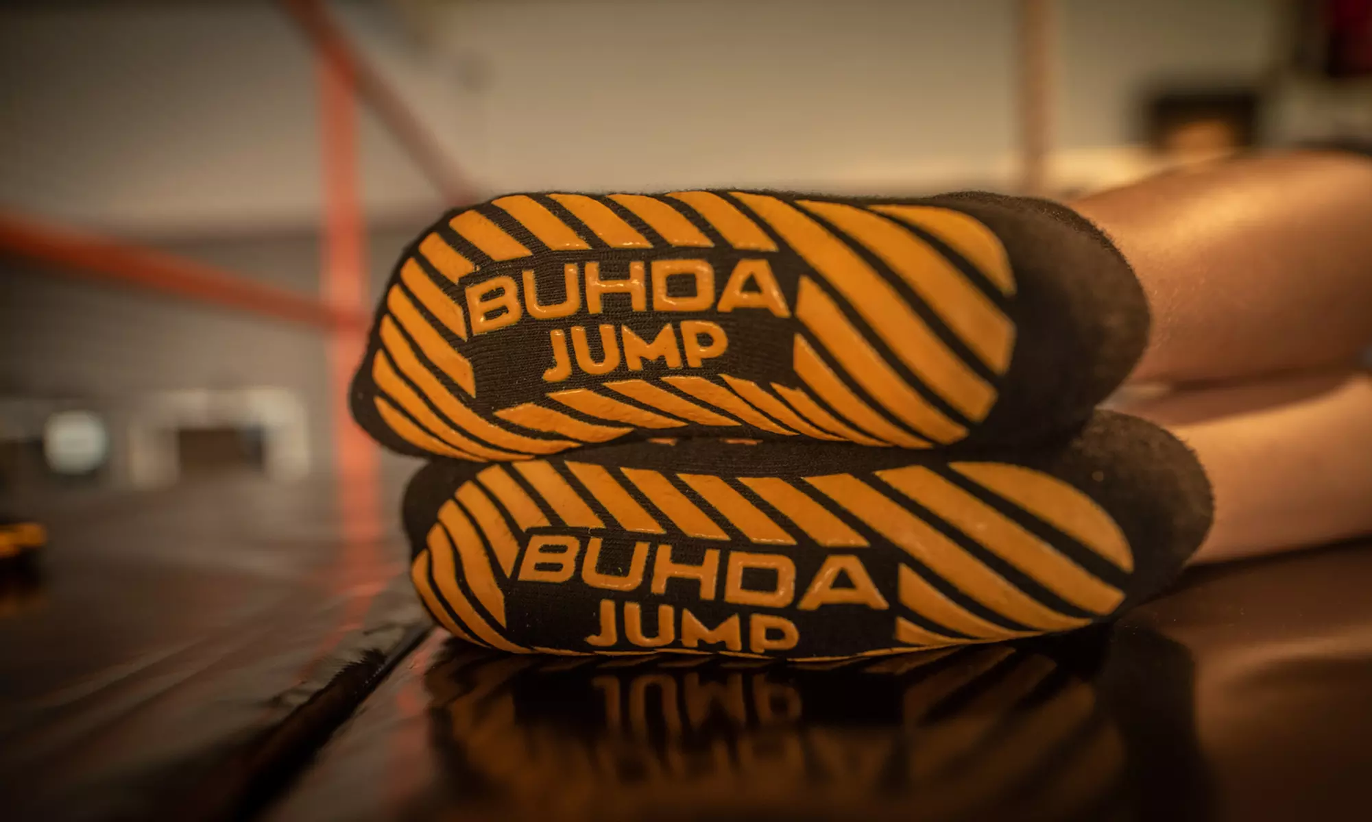 Saltos en camas elásticas y piscina de bolas para hasta 4 personas