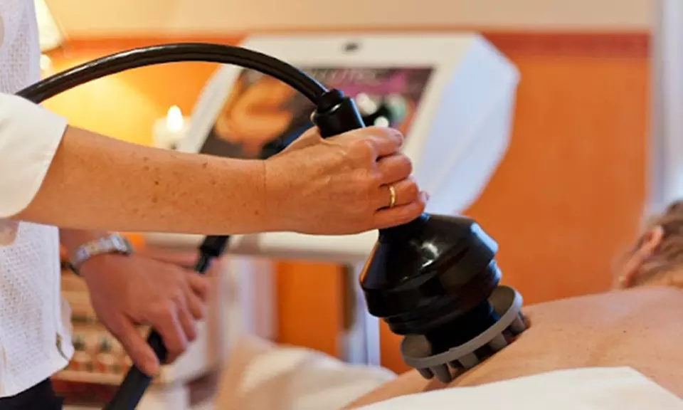 Hasta 9 sesiones de tratamiento reductor combinado para 1 persona