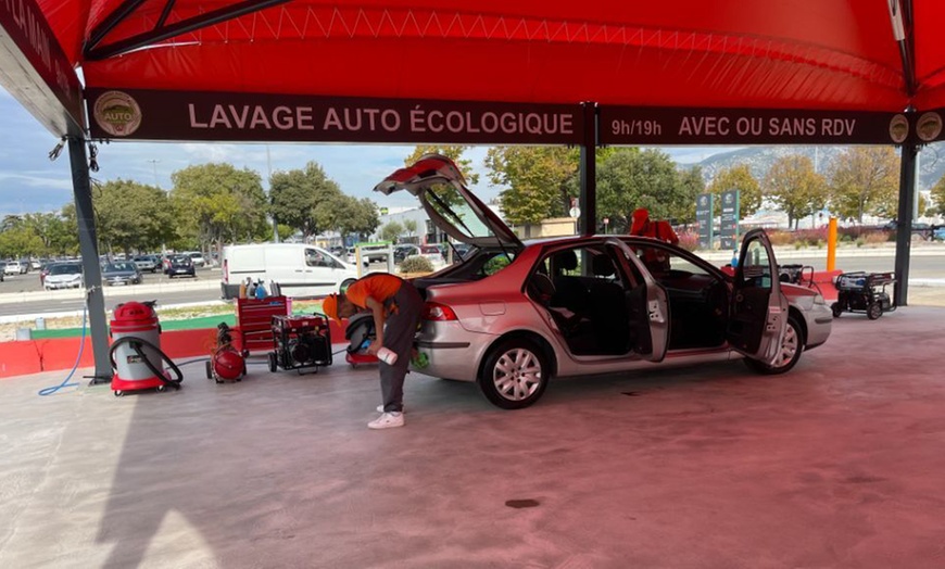 Image 5: Lavage intérieur ou extérieur au choix avec Auto Clean FM