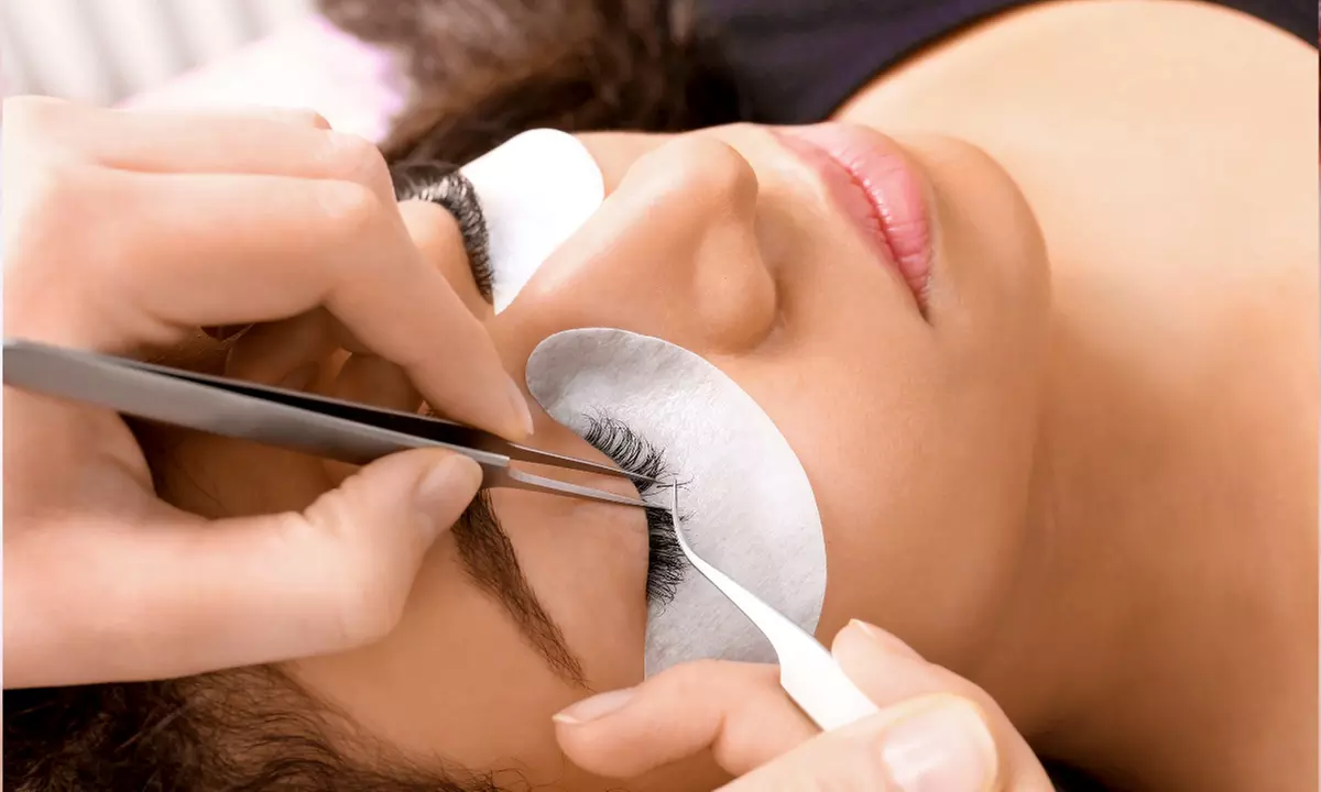 Online cursus 'One by One' wimperextensions