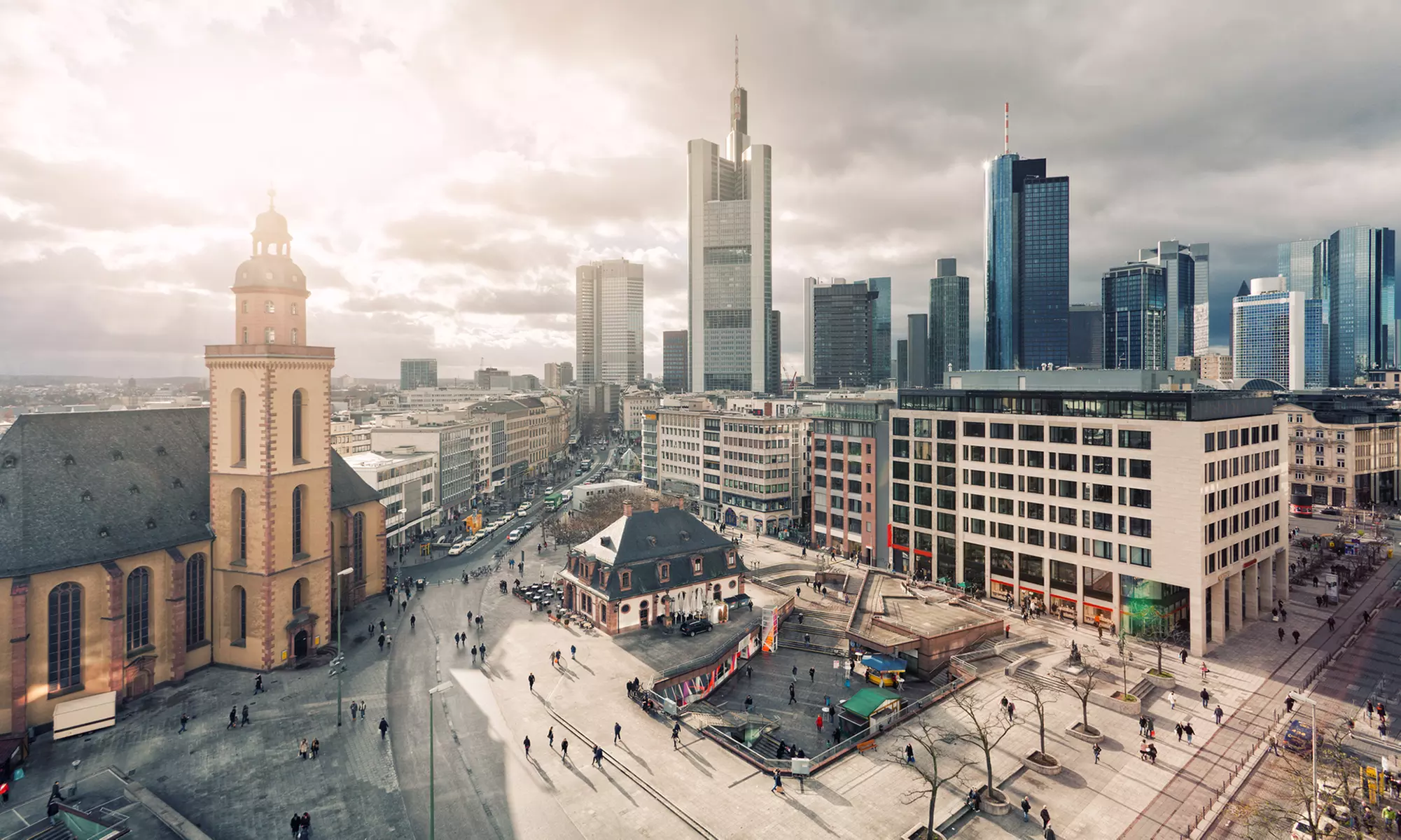 Frankfurt: 2 Nächte mit Frühstück, opt. mit 3-Gänge-Menü