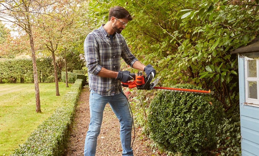 Image 3: Black and Decker Electric Trimmer