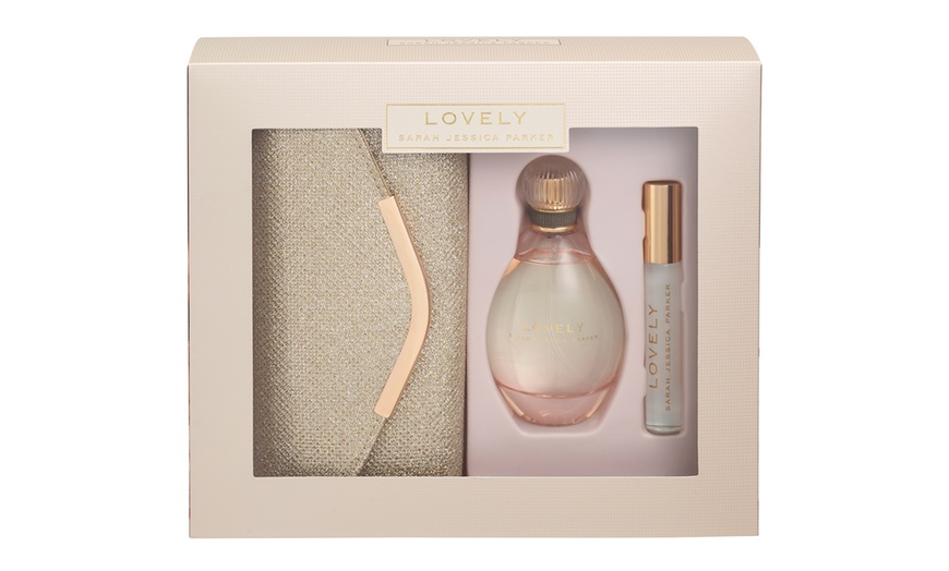 Image 3: Sarah Jessica Parker Born Lovely or Lovely Eau de Parfum Gift Set