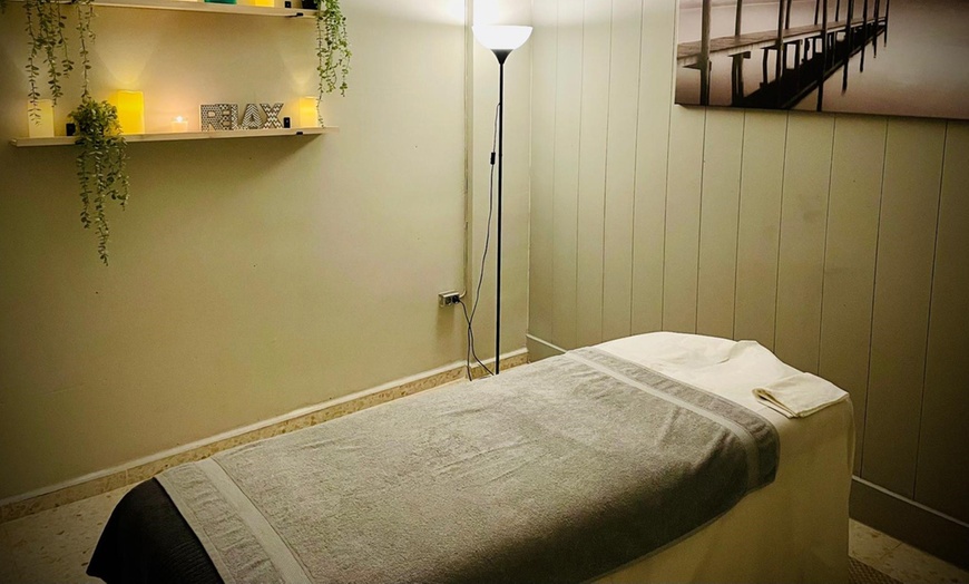 Image 3: Masaje relajante de 30, 45 o 60 minutos para 1 persona