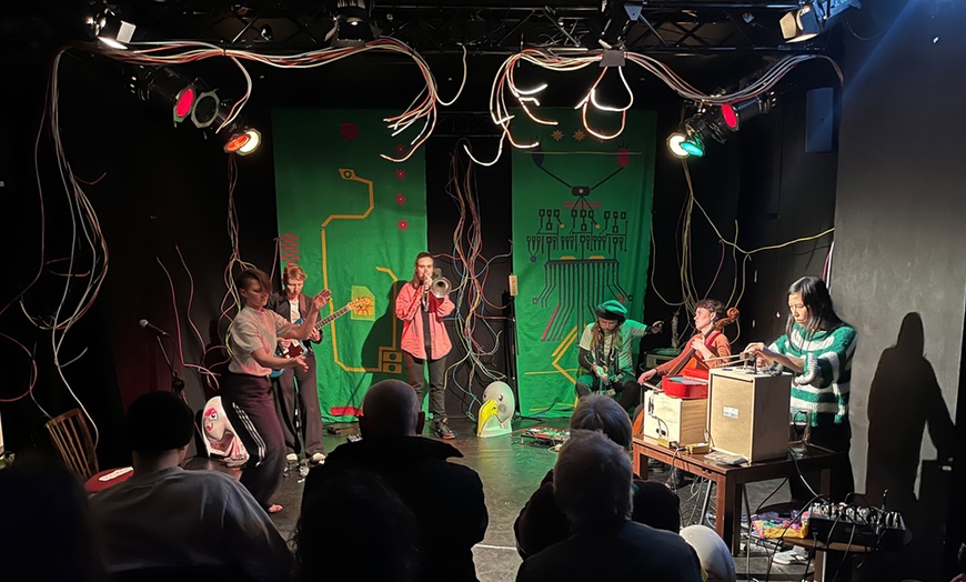 Image 11: Eintritt für 1 Person zu einer Veranstaltung von 18.04. bis 12.07.2025