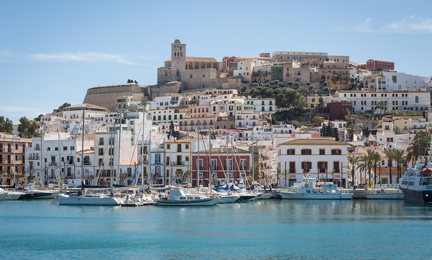 Image 14: ¡Ahorra en tu viaje en ferry en las Baleares con este descuento!