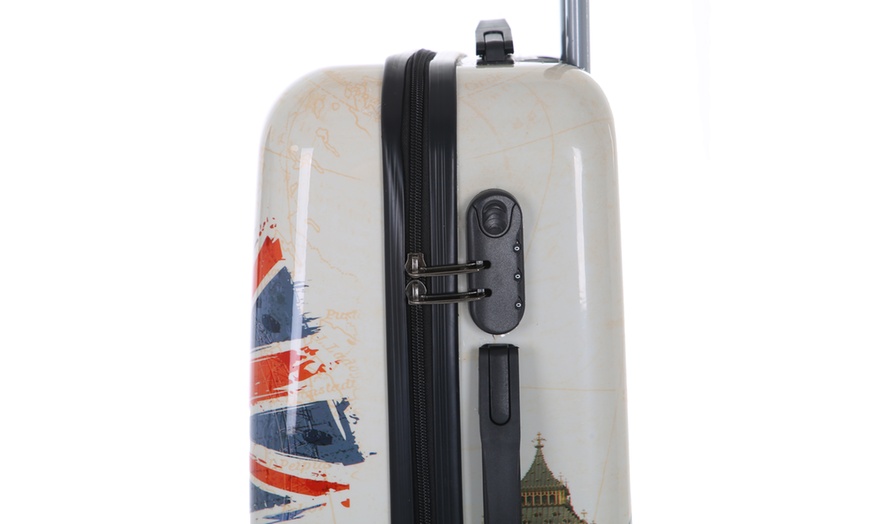 Image 38: Three-Piece Luggage Set