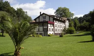 Circuito termal con menú completo y opción a masaje para 2 personas, ahorra hasta un 50%