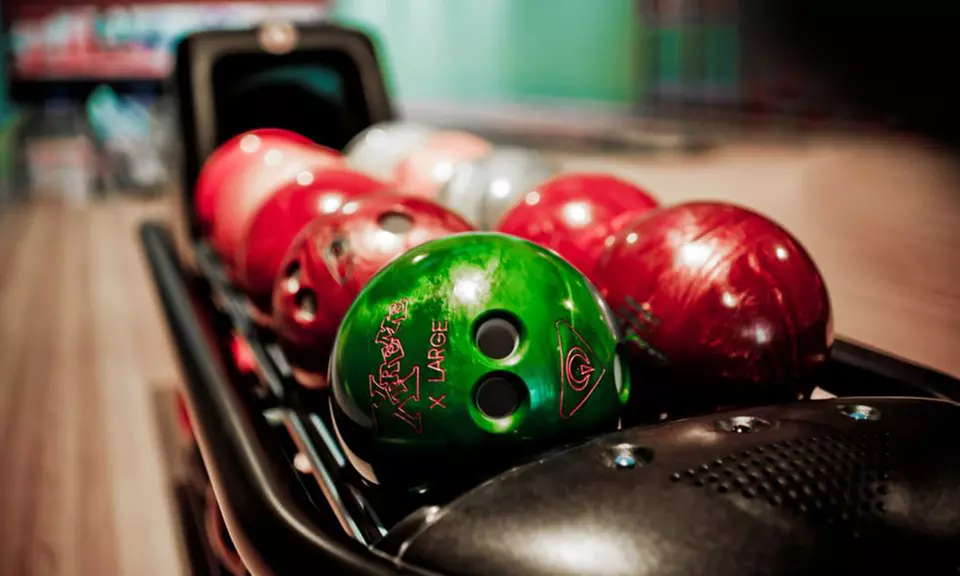 Kręgle: wynajęcie toru na 2 godziny dla nawet 12 osób