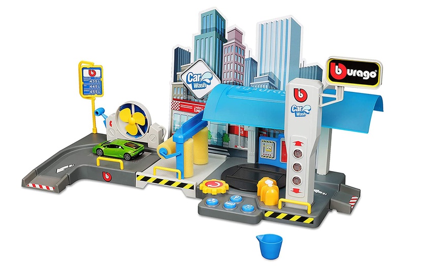 Image 2: Electronic Car Wash Play Set