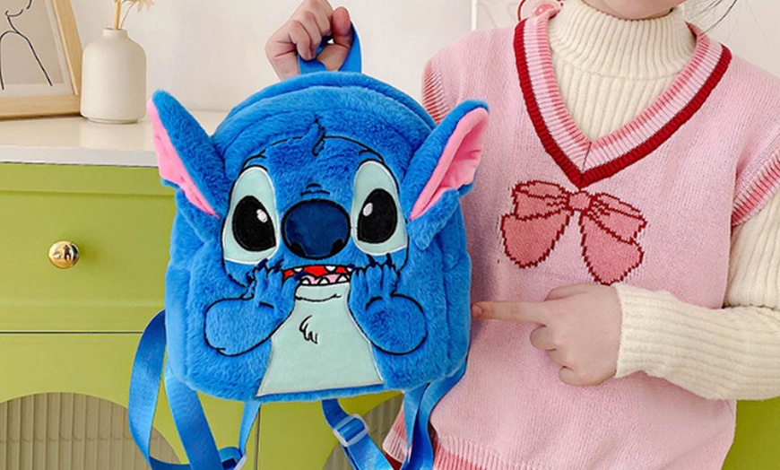 Image 3: Mochila para los más pequeños con diseño de Stitch