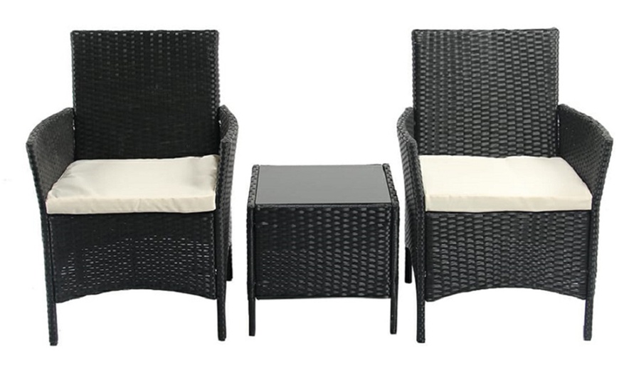 Image 8: Three-Piece Rattan-Effect Furniture Set