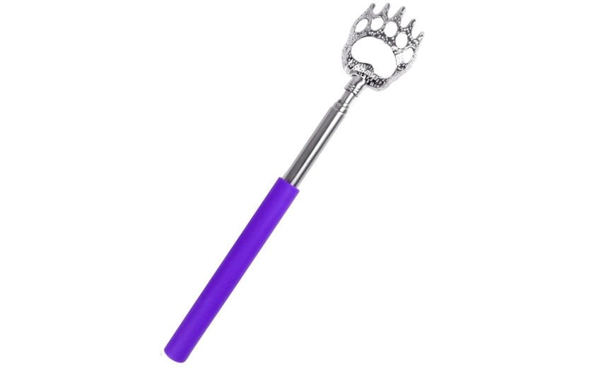 Image 4: Telescopic Bear Back Scratcher