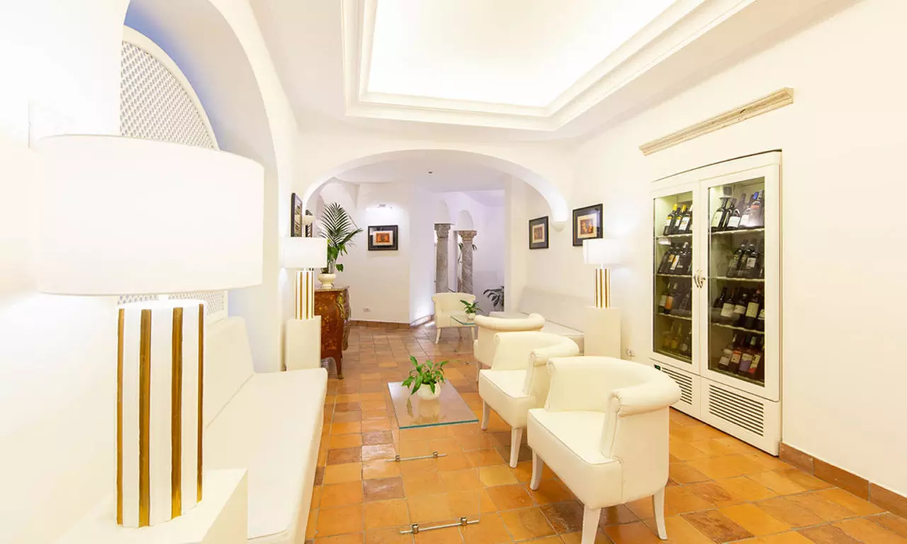 Costiera Amalfitana 4*: camera Classic con trattamento a scelta e Spa