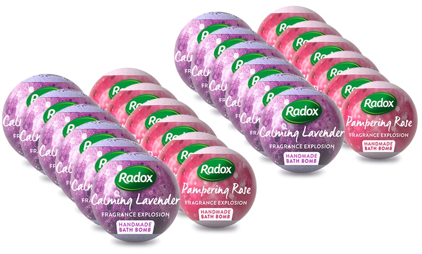 Image 2: 12-Pack of Radox Bath Bomb 100g