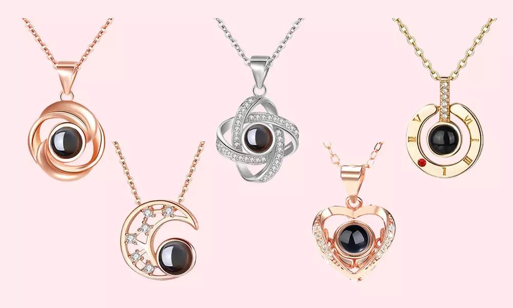 Halskette mit Projektion